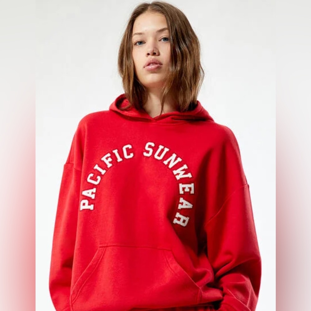 PacSun Pacific Sunwear Zigzag Hoodie Red Size Small